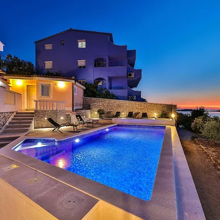 Seaside With A Swimming Pool Razanj, - 9723 * Rogoznica (Sibenik-Knin)
