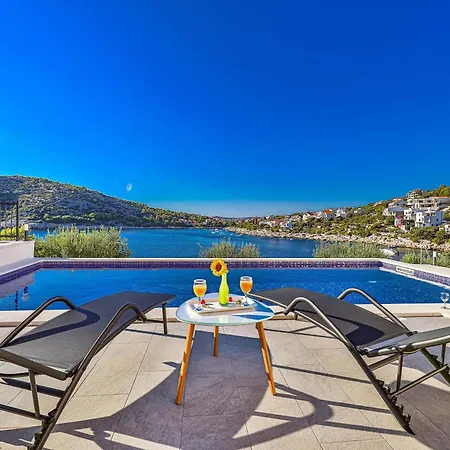 Seaside With A Swimming Pool Razanj, Rogoznica - 9723