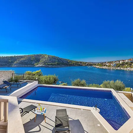 Seaside With A Swimming Pool Razanj, - 9723 公寓