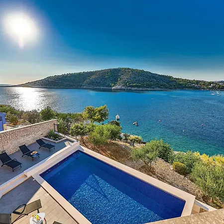 Appartement Seaside With A Swimming Pool Razanj, - 9723